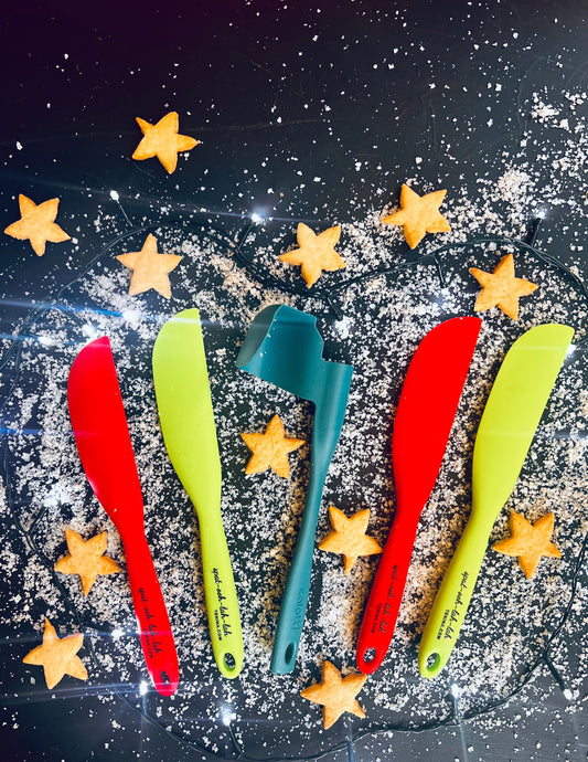 Tenina’s Spat-ooh-lah-lah (silicone spatula)